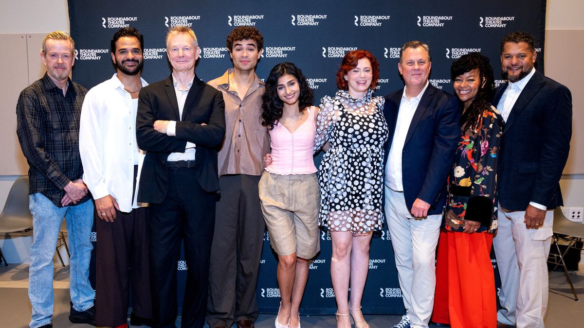 Meet the Cast of THE IMAGINARY INVALID, Now Playing on Broadway