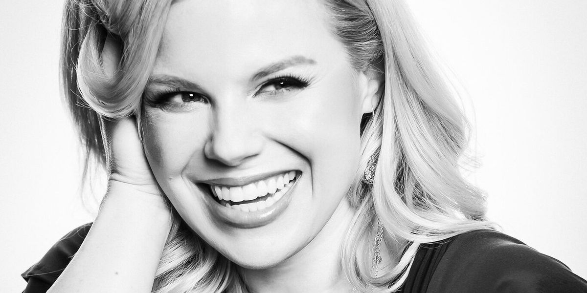 Megan Hilty Sells Out Performance in Aventura