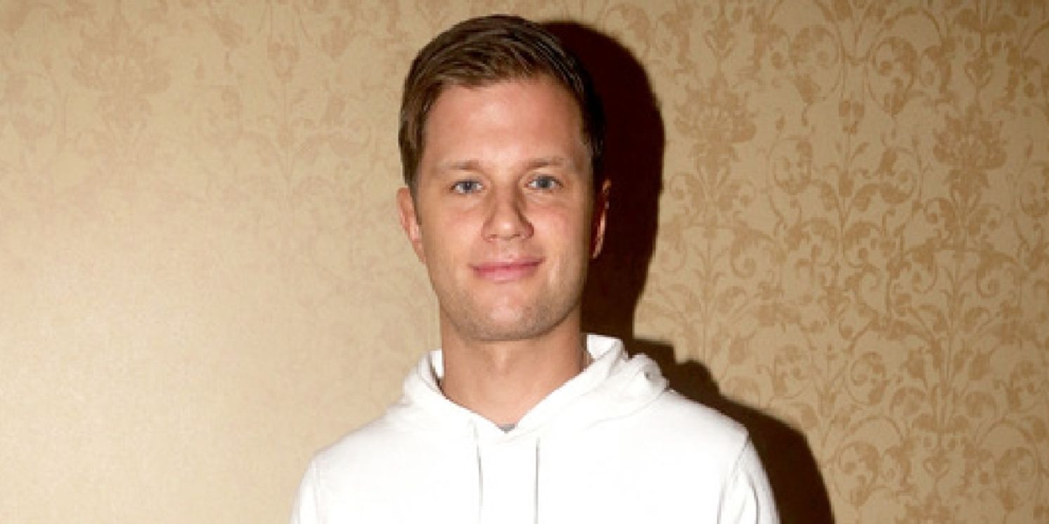 Michael Oberholtzer To Replace Billy Magnussen in MCC's SH*T. MEET. FAN; New Opening Night Set  Image