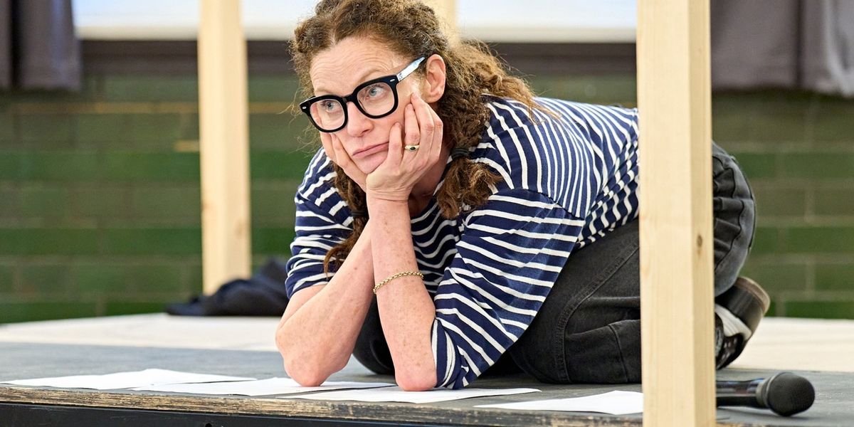 Michelle Gomez Deixa UM ESTRANHO NO NINHO no The Old Vic 