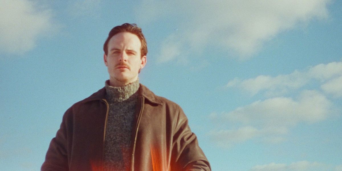 Molly Drag Shares New Single 'Dogfight' From 'Mammoth' Album