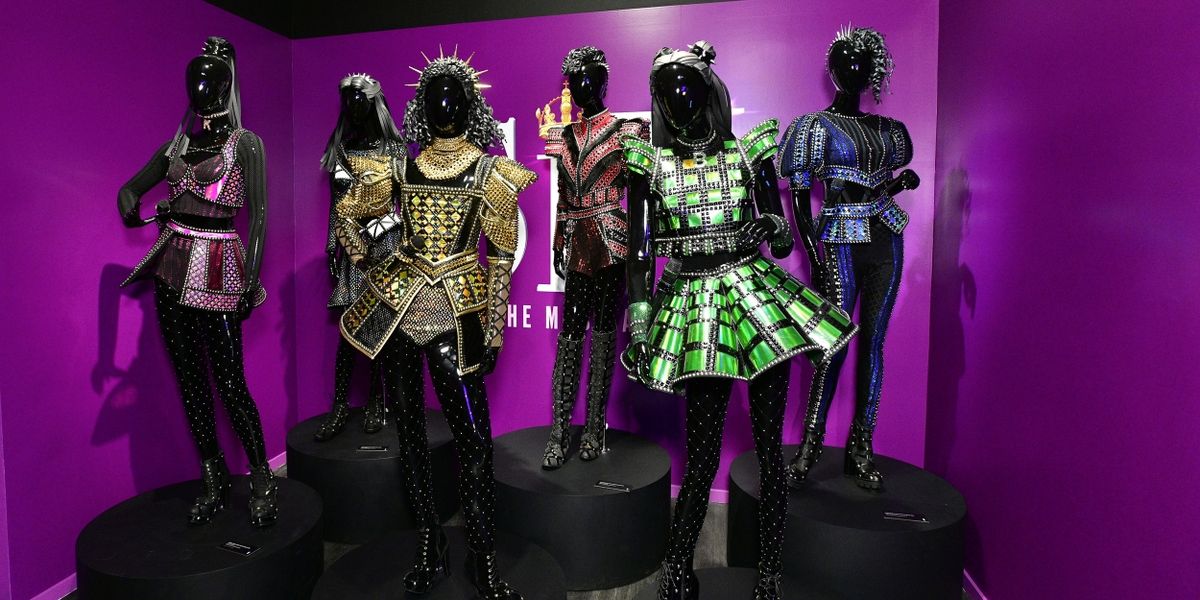 Museum of Broadway Extends SIX: THE ROYAL GALLERY Exhibit