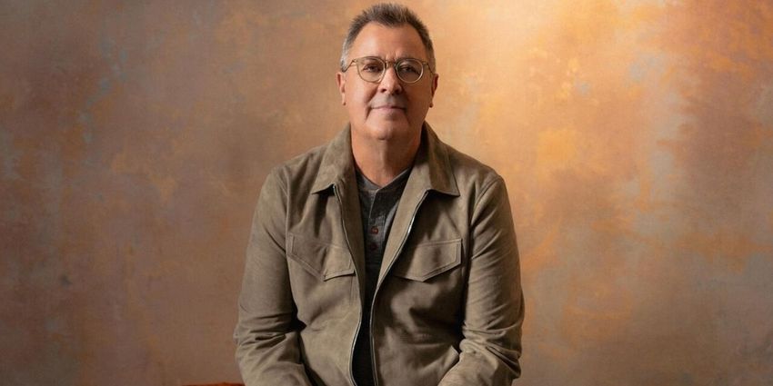 Vince Gill To Bring 50 YEARS OF HOME Tour To Hershey Theatre This Summer Photo