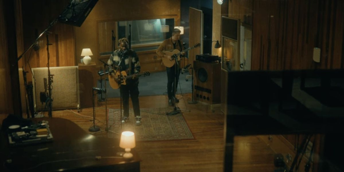Myles Smith Records Acoustic Session of 'Behind'