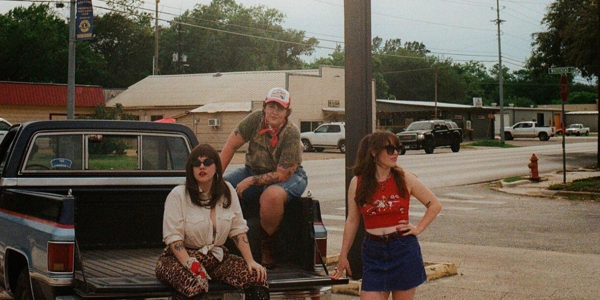 NEXT OF KIN Release DIMESTORE JESUS Ahead of Lollapalooza Set