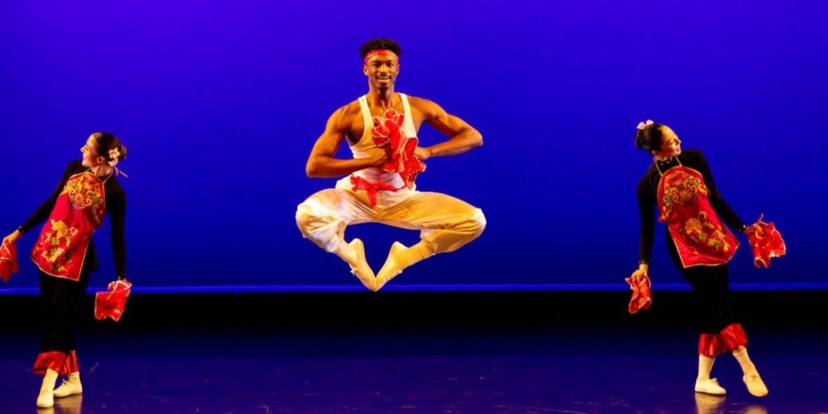 Nai-Ni Chen Dance Company Performs at Midwest Arts XPO