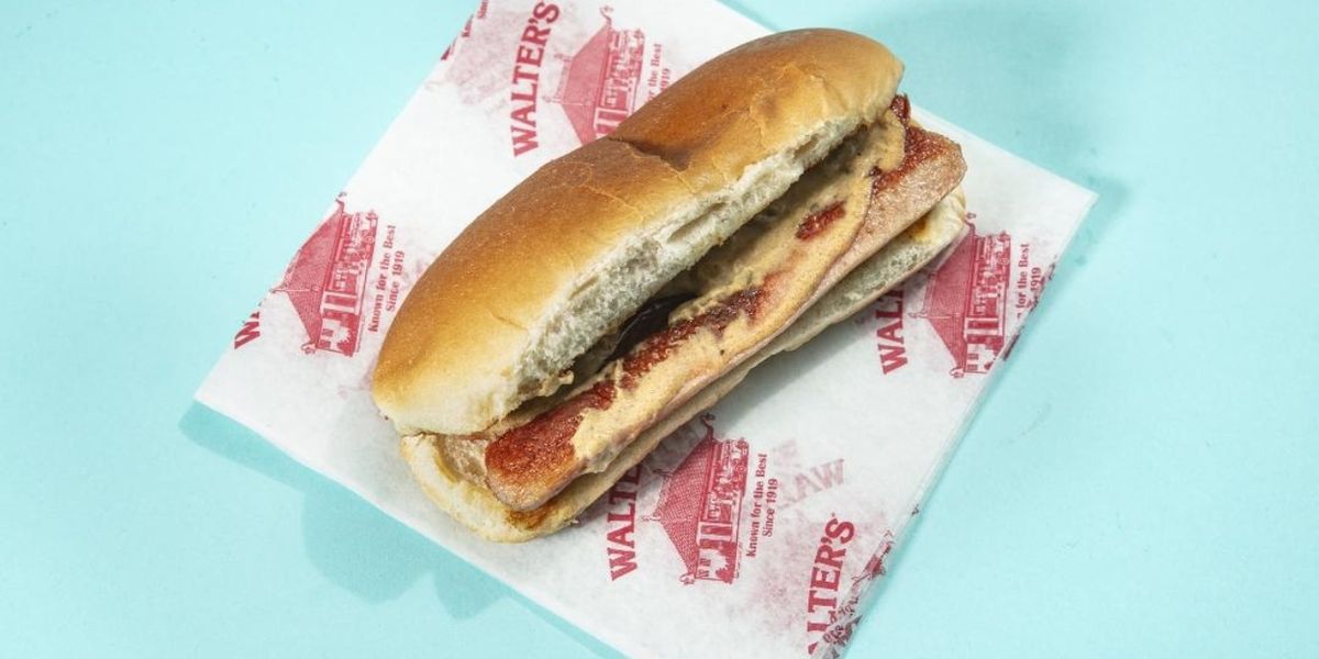 National Hot Dog Day Welcomes WALTER'S to Gotham Burger Social Club