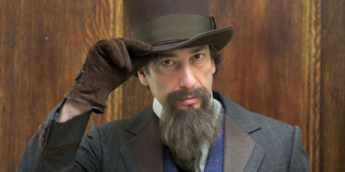 Neil Gaiman to Play Charles Dickens in a Dramatic Reading of A CHRISTMAS CAROL at Town Hall in December