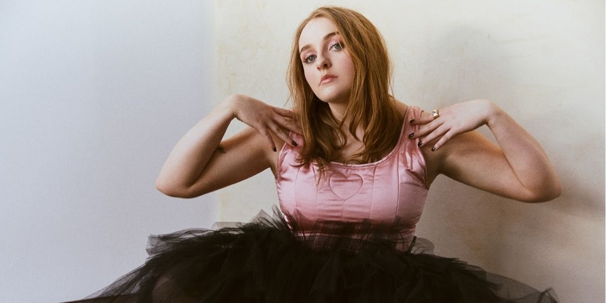 Nell Mescal Shares Cover of 'Drive' From STEREOPHONIC