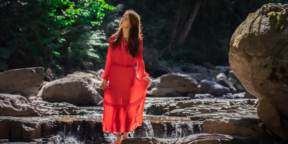 Nell Smith's Posthumous Debut Album Sets Release; First Single Available Now