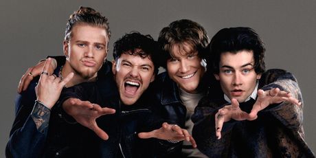 Netflix’s Breakout Band Midnight Til Morning Drops New Single and Tour Dates Photo
