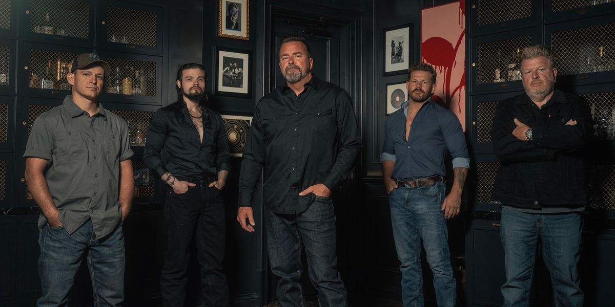 Newfound Road Signs With Main Attraction Management for Booking