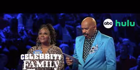 Nicole Byer and Mano Agapion Race the Clock in FAST MONEY on CELEBRITY FAMILY FEUD Photo