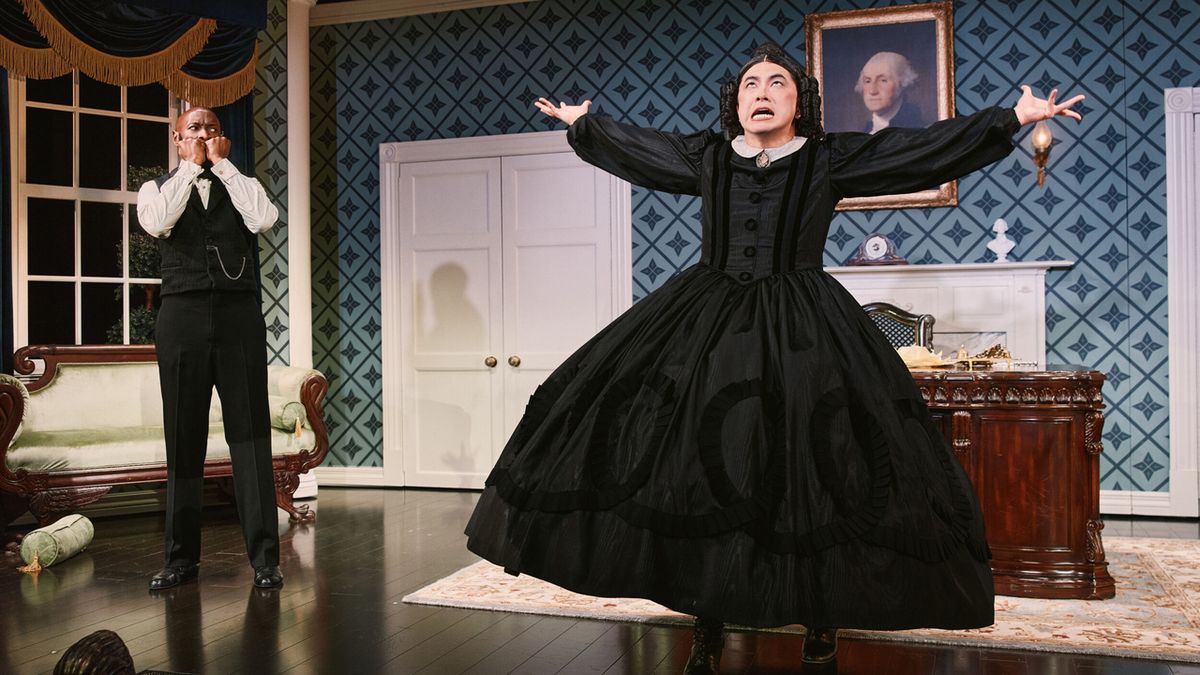 OH, MARY! Breaks Lyceum Theatre Record with Bowen Yang