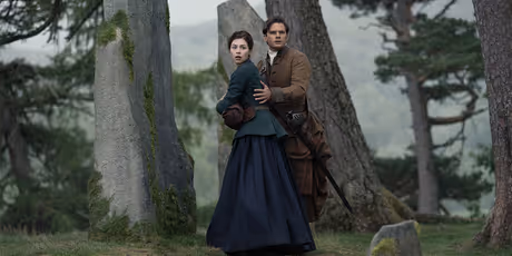 OUTLANDER: BLOOD OF MY BLOOD Sets Season 2 Premiere; Watch a New Teaser Photo