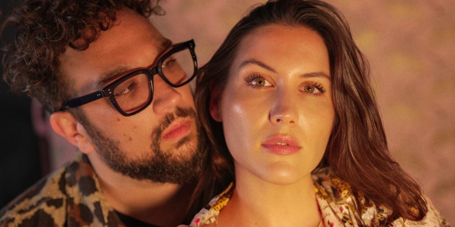 Ohio Electro-Pop Duo MUNNYCAT Release New Single 'somethin sweet'  Image