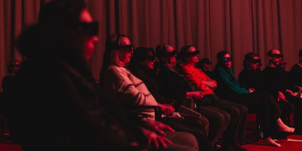 Auf einer Arche mit McKellen Prime - Hologramme auf der Bühne 