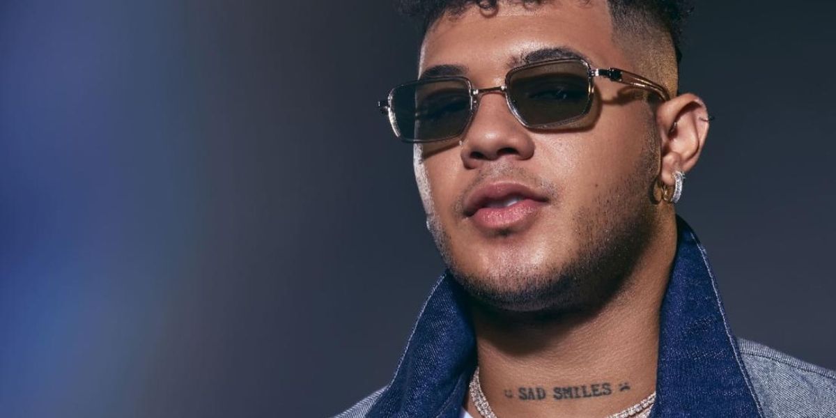 PARIS Earns BOZA a Premios Juventud 2026 Nomination With SECH