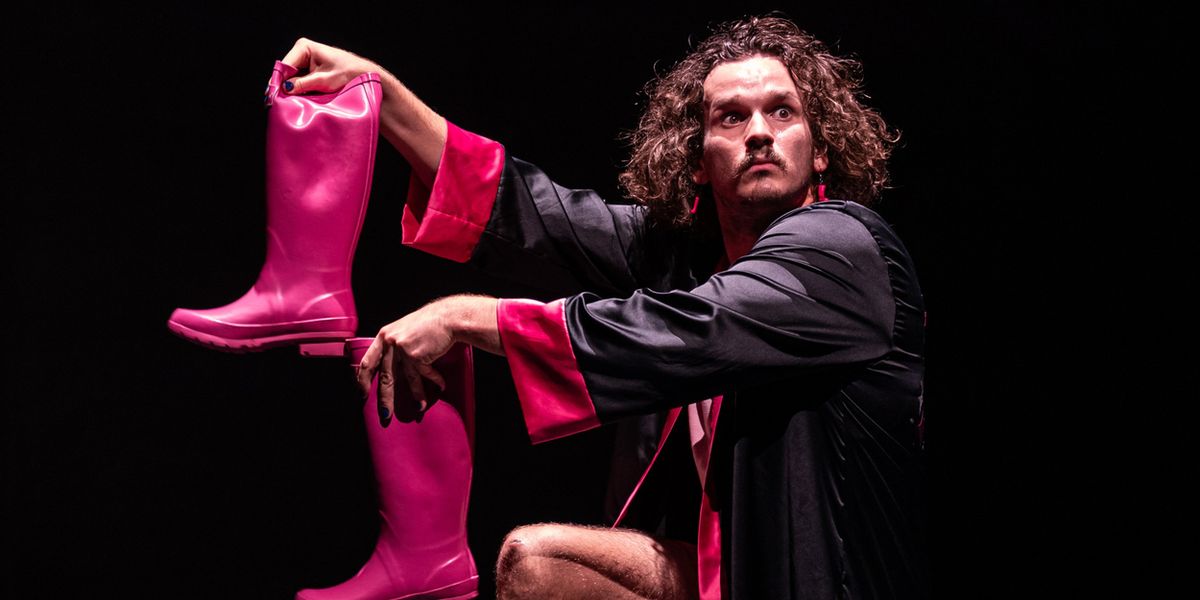 PINK BOOTS AND AN ALCOHOLIC SOCK PUPPET to Make Edinburgh Fringe Debut