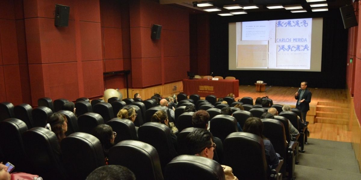 Papeles Que Hablan. Experiencias En Torno A Bibliotecas, Tema Que Analizan Especialistas En El Munal