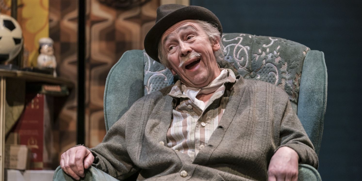 Paul Whitehouse Will Reprise Role in UK Tour of ONLY FOOLS AND HORSES  Image