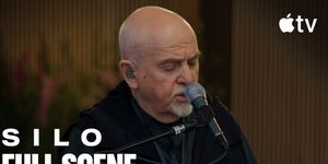 Peter Gabriel Performs 'Here Comes the Flood' in New SILO Sound Check Scene