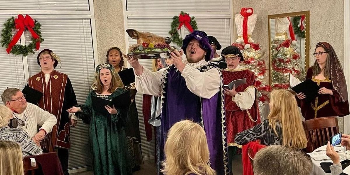 Petite Violette Hosts Holiday Dinner Shows: MURDER ON 34TH STREET and BOAR'S HEAD FEAST