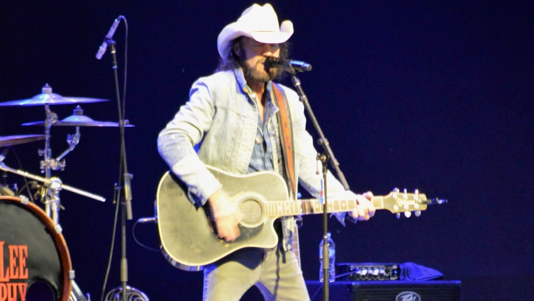 Photo Review: Willow Avalon and David Lee Murphy