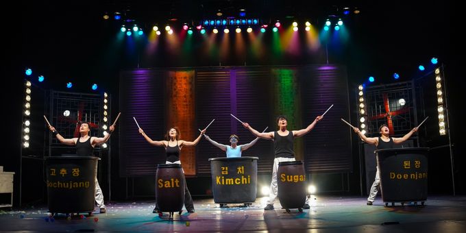 Photos: First Look at COOKIN' (NANTA 난타) at Children's Theatre Company Photos