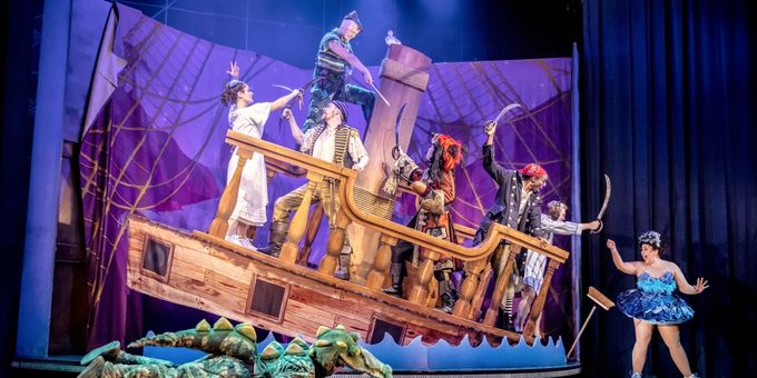 Photos: First Look at Mischief's PETER PAN GOES WRONG at the Lyric Theatre Photos