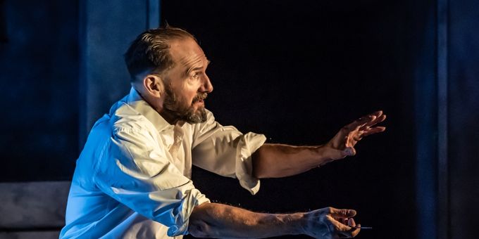 Photos: MACBETH Starring Ralph Fiennes & Indira Varma Photos