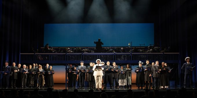 Photos: TITANIC Sails Into City Center with An All-Star Cast! Photos