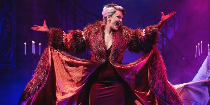 Photos: First Look At Faye Tozer As Cruella de Vil in 101 DALMATIANS THE MUSICAL Photos