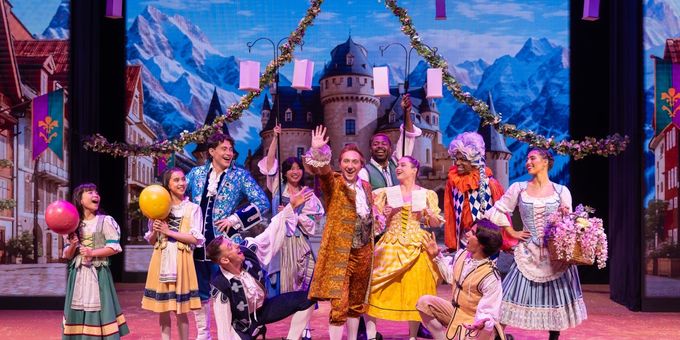 Photos: RAPUNZEL AND HER HOLIDAY WISH at Laguna Playhouse Photos