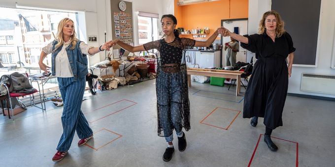 Photos: PLAYHOUSE CREATURES?In Rehearsal At Orange Tree Theatre Photos