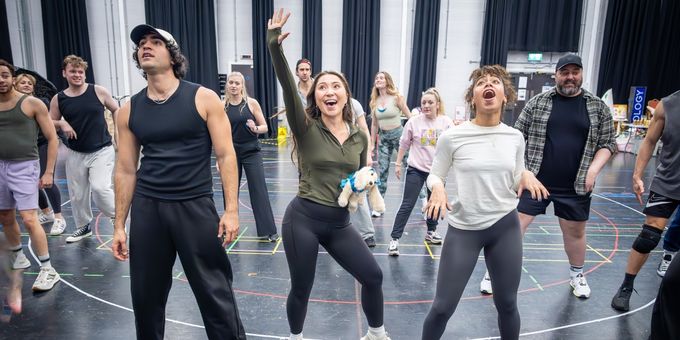 Photos: In Rehearsals for MURIEL'S WEDDING THE MUSICAL at Curve Theatre Photos