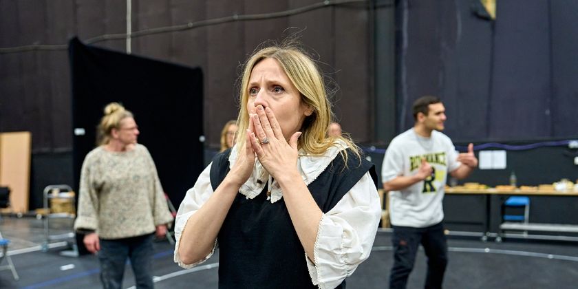 Photos: TILL THE STARS COME DOWN at the National Theatre in Rehearsal Photo
