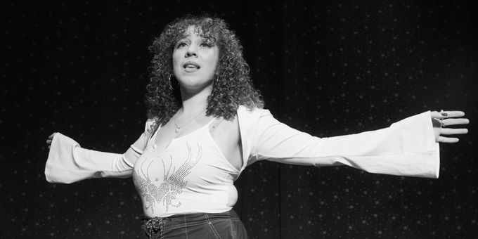 Photos: Gianna Milici’s Solo Musical PRETTY DELUSIONAL Returns to NYC Photos