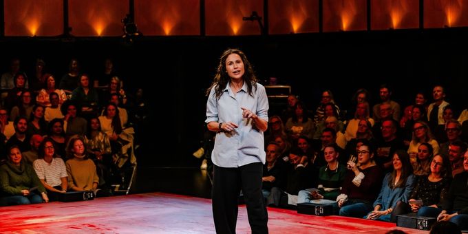 Photos: Minnie Driver in EVERY BRILLIANT THING @sohoplace Photos