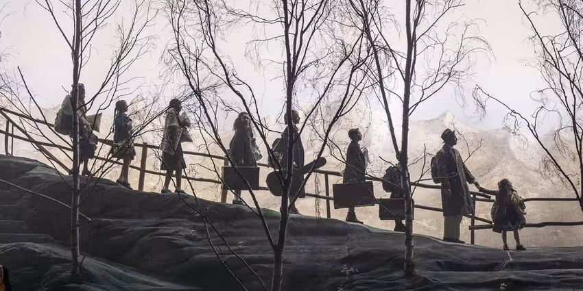 Photos: THE SOUND OF MUSIC At Curve Leicester Photo