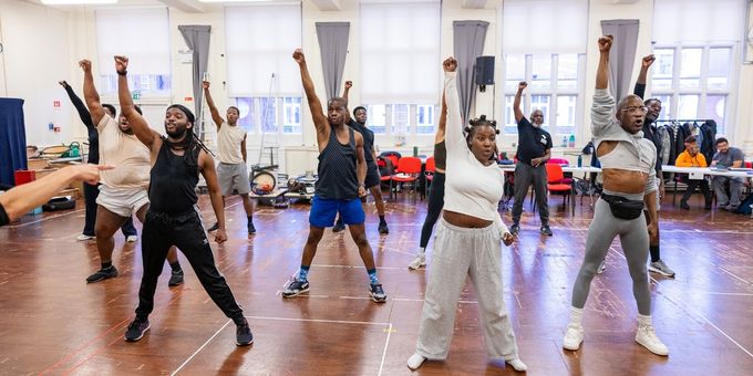 Photos: The Royal Shakespeare Company's THE BOY WHO HARNESSED THE WIND in Rehea Photos