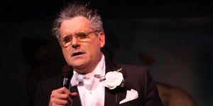 Photos: Isaac Mizrahi Kicks Off Cafe Carlyle Residency