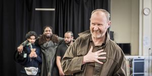Photos: Mark Gatiss and More in Rehearsal For THE RESISTIBLE RISE OF ARTURO UI