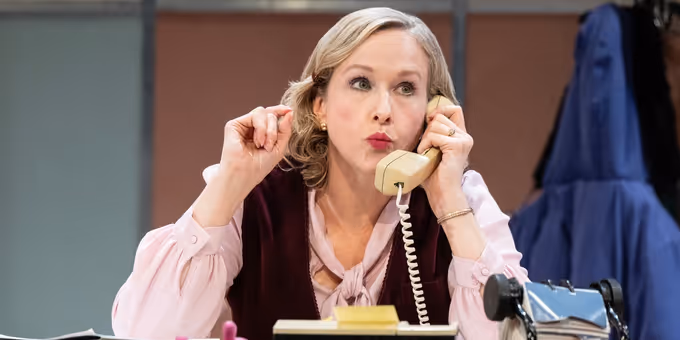 Photos: Katie Finneran and More Star In THE RECEPTIONIST At Pershing Square Sign Photos