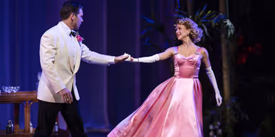 Photos: SOUTH PACIFIC Opens At Paramount Theatre Photo