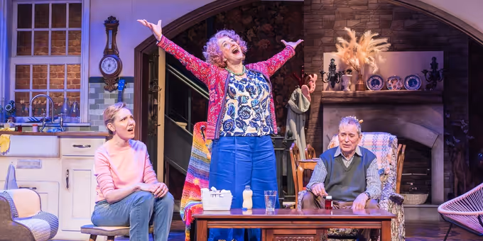 Photos: First Look at ALLEGRA Starring Dame Maureen Lipman Ahead of UK Tour Photos