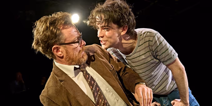 Photos: EQUUS Now Playing at the Menier Chocolate Factory Photos