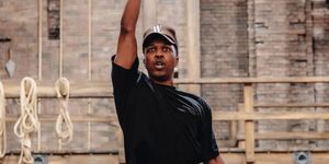 Photos: Leslie Odom, Jr. in Rehearsal Ahead of West End Debut in HAMILTON