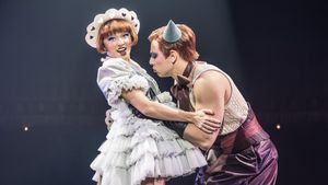Photos: Skylar Astin and Sarah Hyland in CABARET AT THE KIT KAT CLUB in London