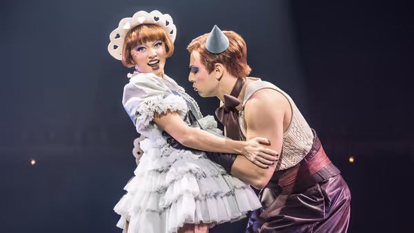 Photos: Skylar Astin and Sarah Hyland in CABARET AT THE KIT KAT CLUB in London Photo